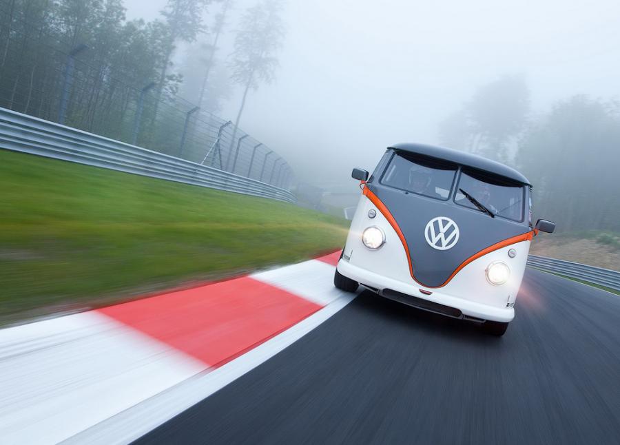  Volkswagen T1 Race Taxi 1962 года  (фото 2 из 3)